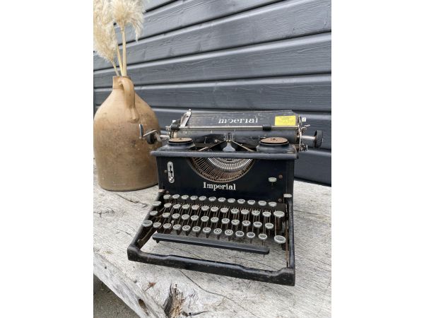 Machine à écrire IMPERIAL